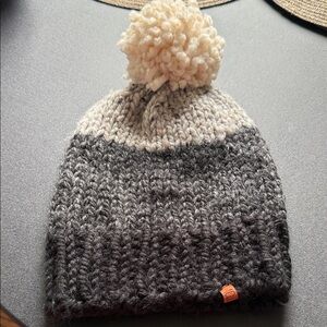 Ombre Pom Beanie Hat in Cream and Gray - 2-Tone Winter Knit